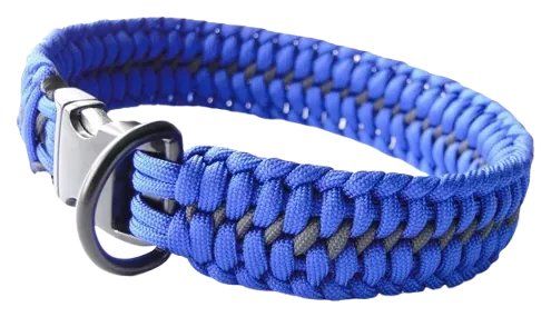 Hand-woven blue paracord dog lead with metal snap hook
